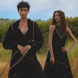 Minimalist Cocktail Dress: Elevate Your Evening Look with this Understated yet Classy Black Dress - Effortlessly Stylish and Versatile!