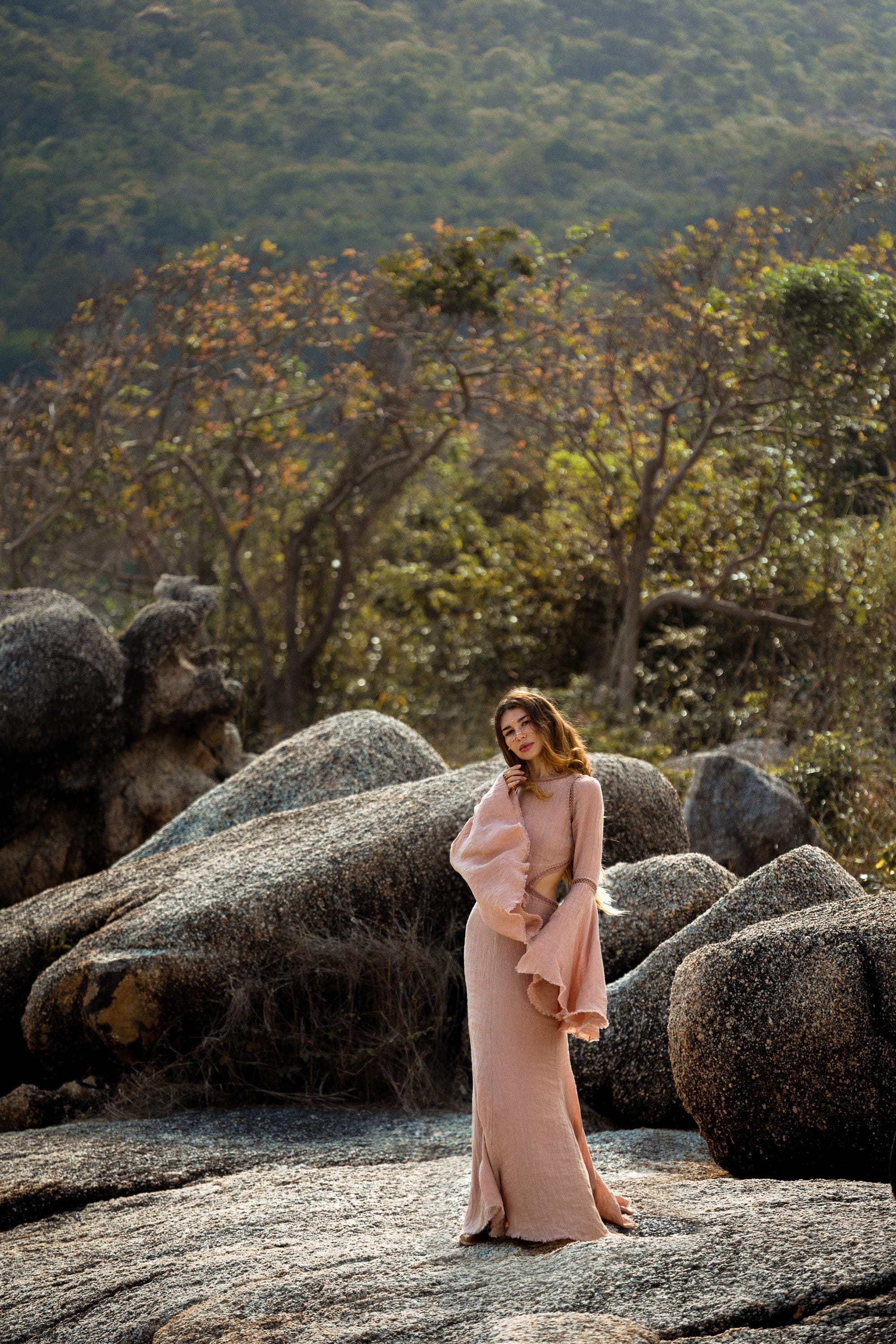New Mandara Linen Maxi Dress Desert Rose Clay , Long Sleeve Backless - Photo 7