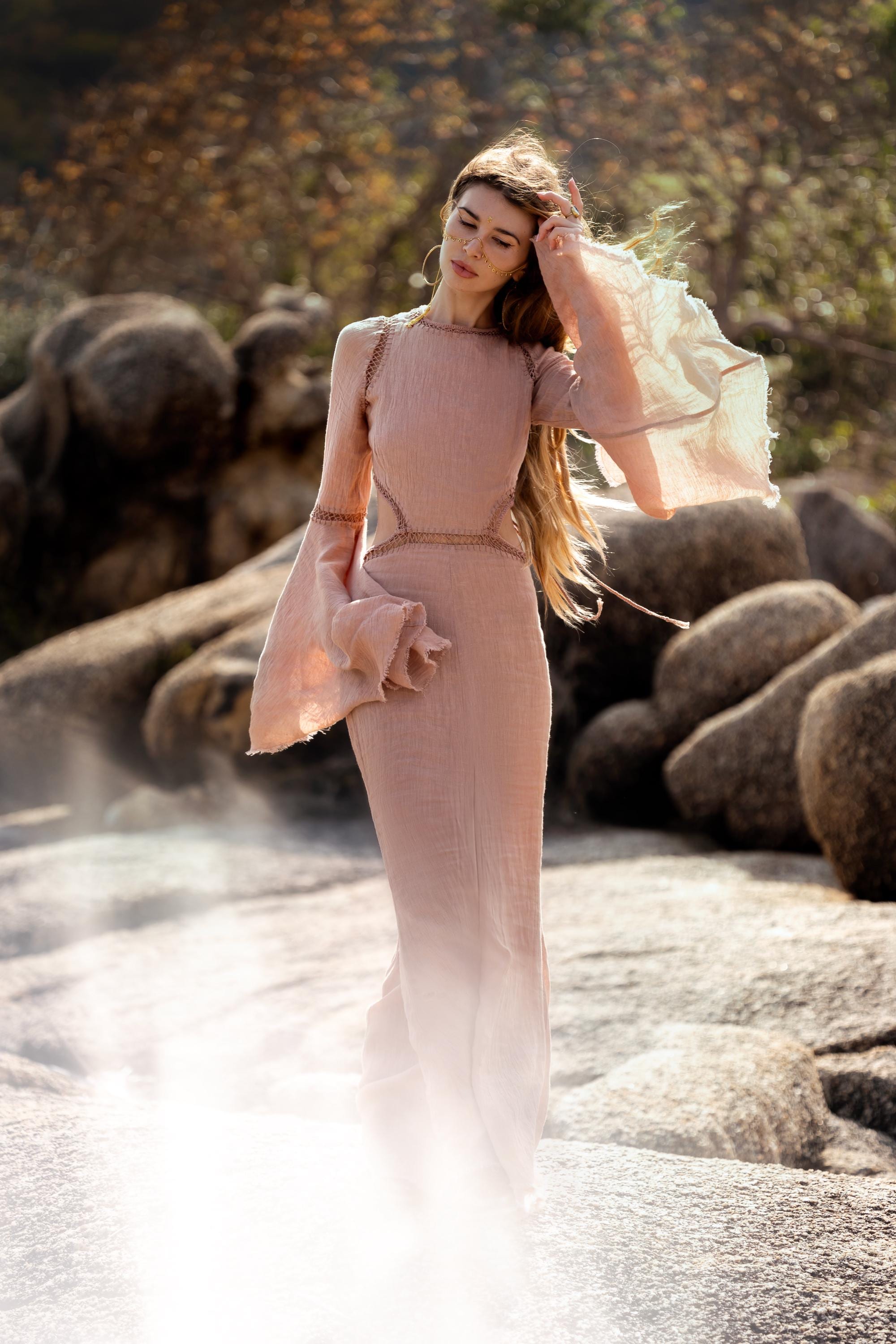 New Mandara Linen Maxi Dress Desert Rose Clay , Long Sleeve Backless - Photo 9