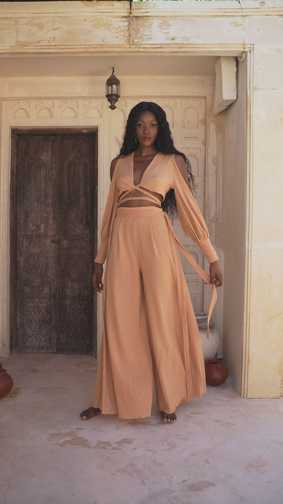 Explore the Organic Boho Top & Trousers Set for Women in Powder Pink – A Bohemian-inspired look with Open Shoulders, Adjustable for Comfort