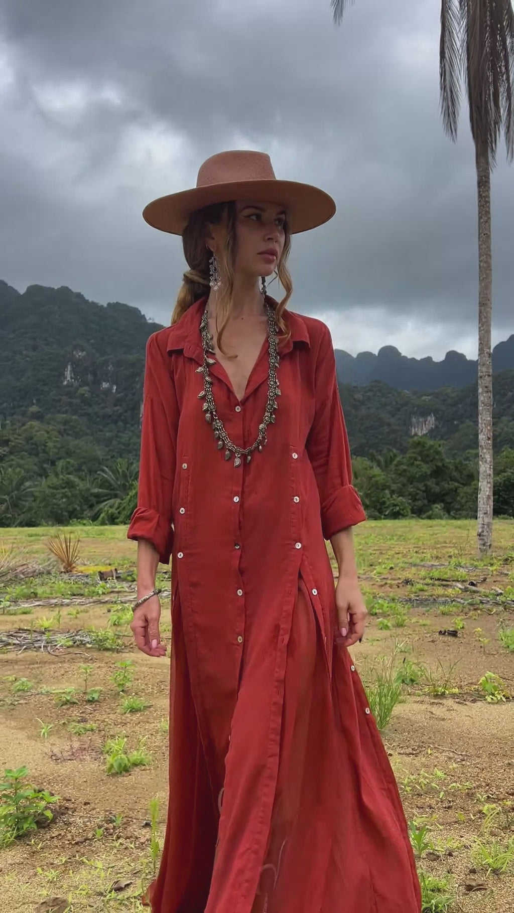 Handcrafted Elegance: Red Kannika Shirt Dress – Experience the magic of silk chiffon and organic crinkle cotton, adorned with adjustable buttons for a personalized silhouette